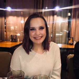 Meet your Posher, Abby